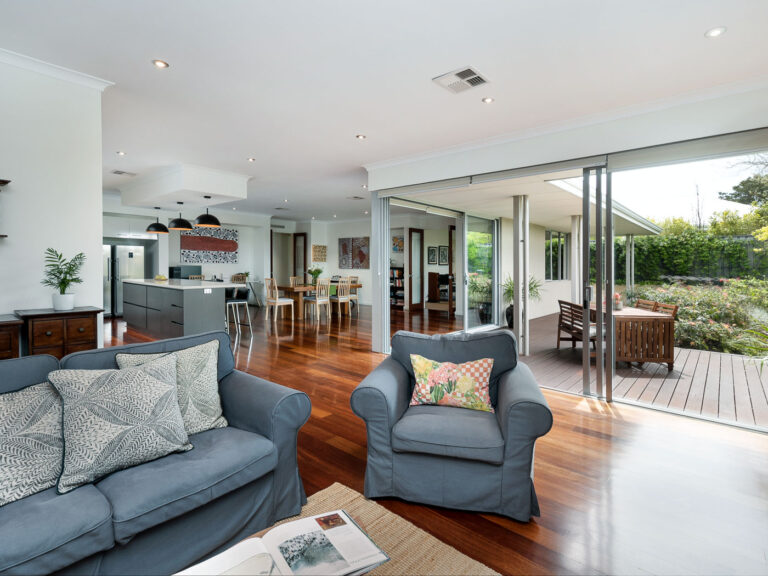 20 Lisle Street gallery