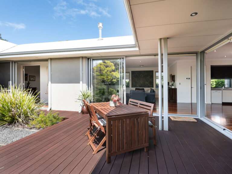 20 Lisle Street gallery