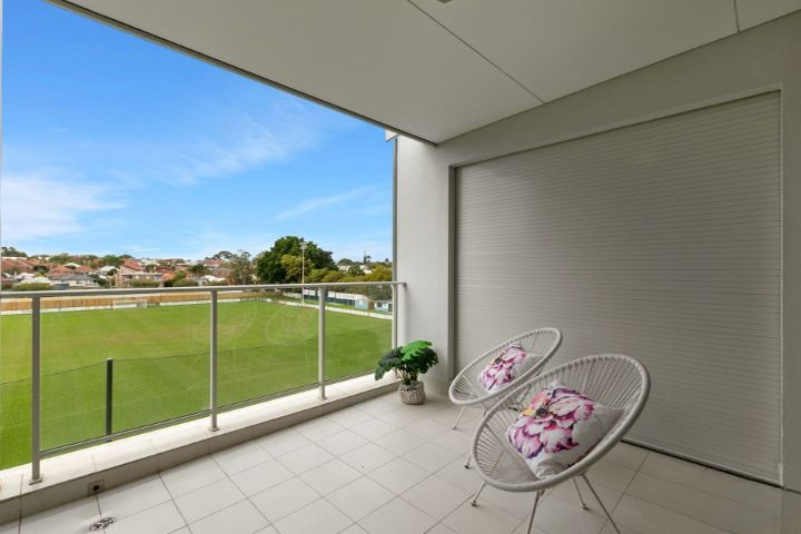 18/34 Cowle Street gallery