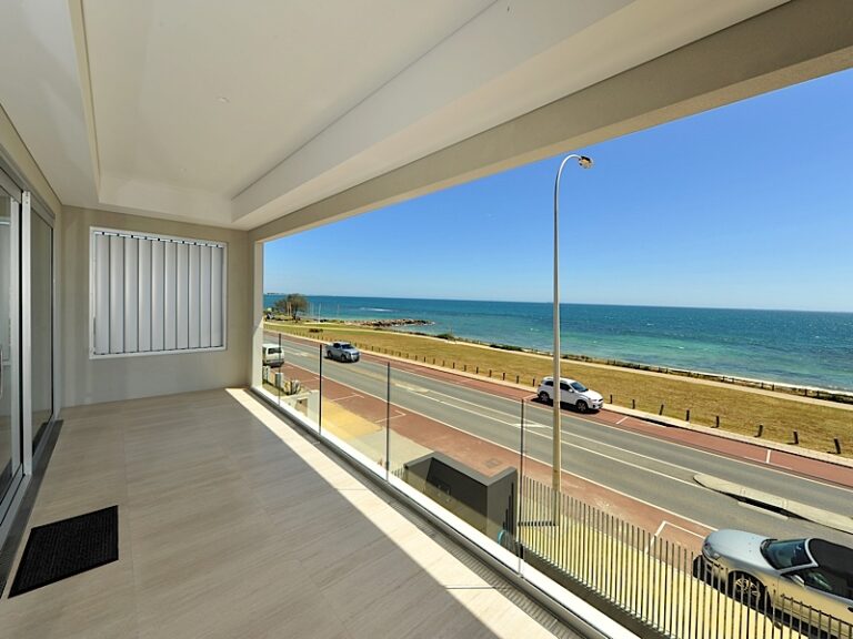 3/62 Marine Parade gallery