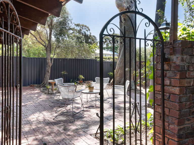 32A Johnston Street gallery