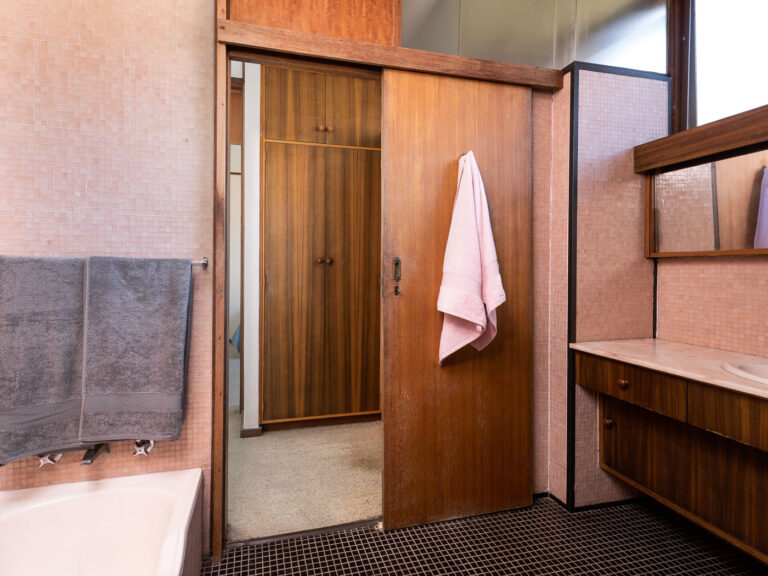 32A Johnston Street gallery