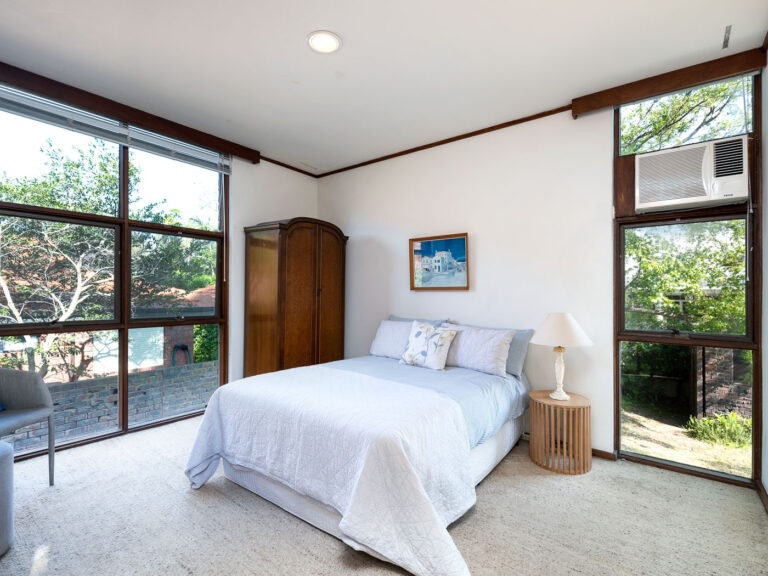 32A Johnston Street gallery