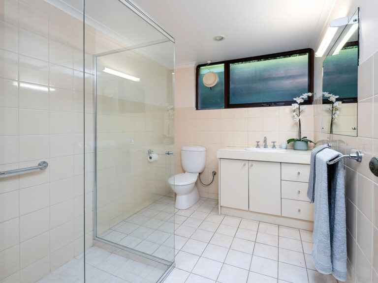 32A Johnston Street gallery