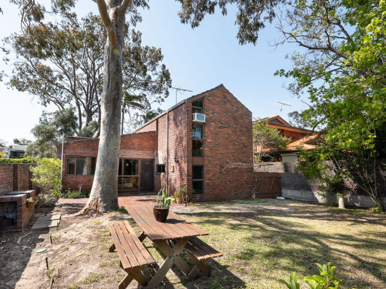 32A Johnston Street gallery