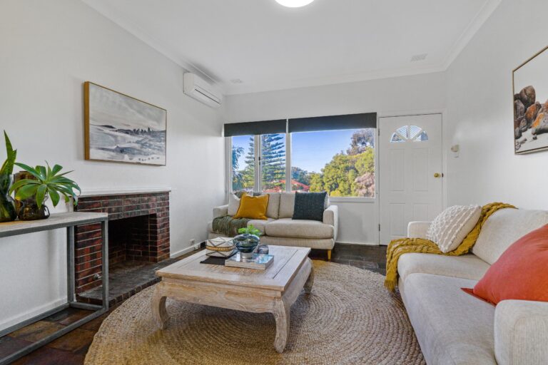 24 Hartley Street gallery