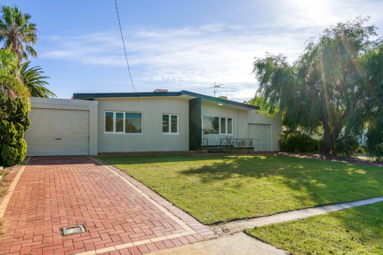 24 Hartley Street gallery