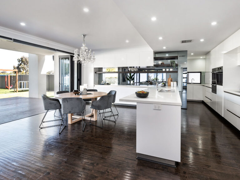 82 Glenelg Avenue gallery