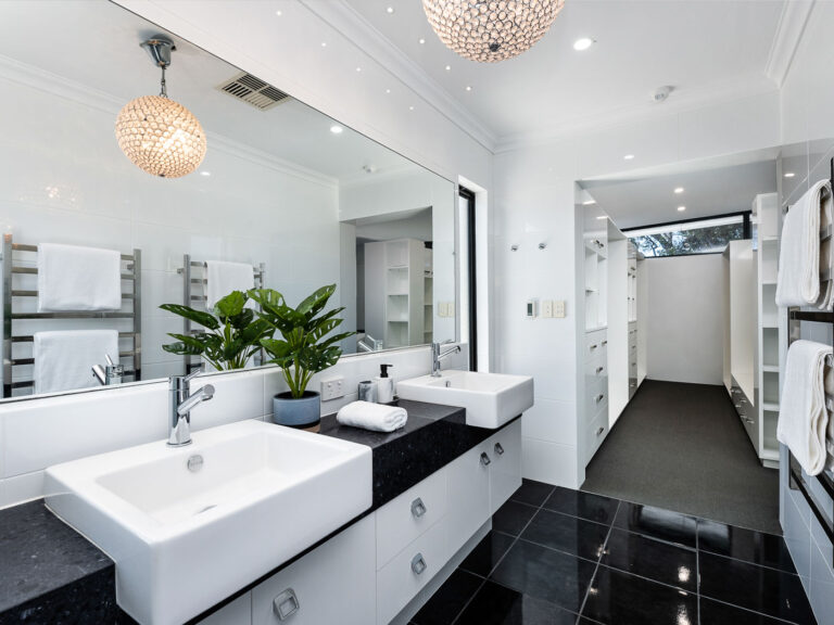 82 Glenelg Avenue gallery