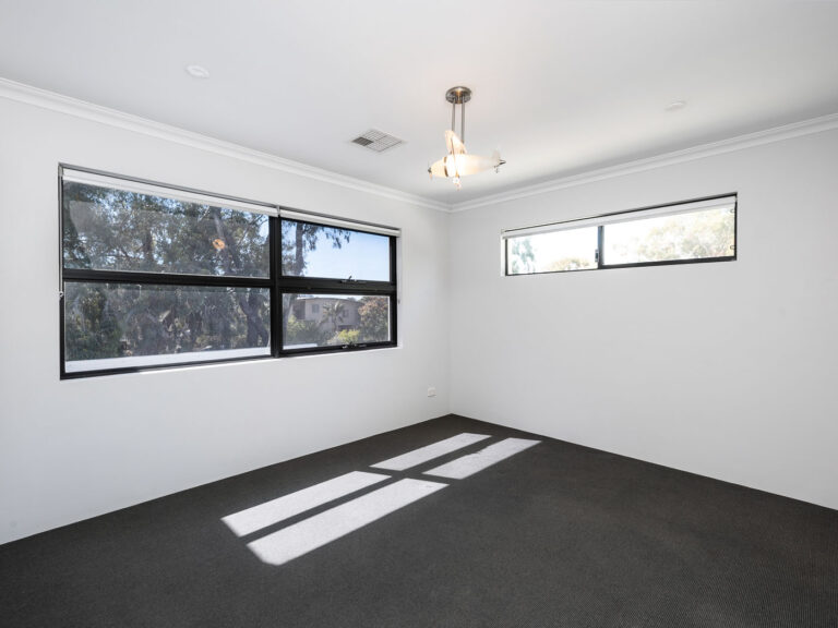 82 Glenelg Avenue gallery
