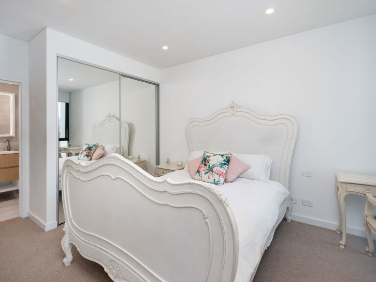 303/5 Shenton Road gallery