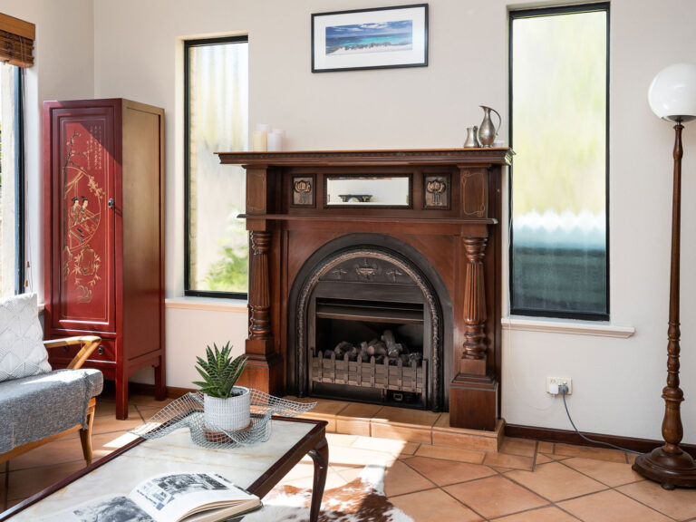 91 Thompson Road gallery