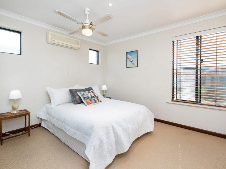 91 Thompson Road gallery