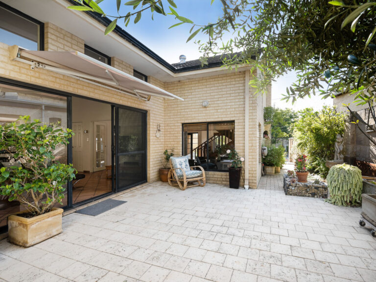 91 Thompson Road gallery