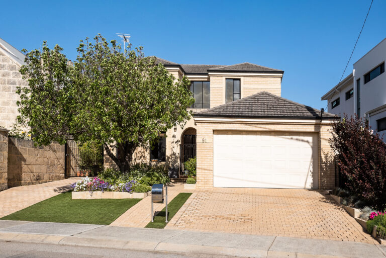 91 Thompson Road gallery