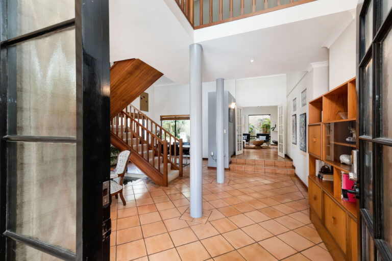 91 Thompson Road gallery