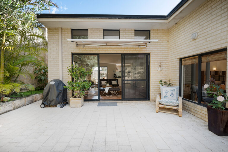 91 Thompson Road gallery