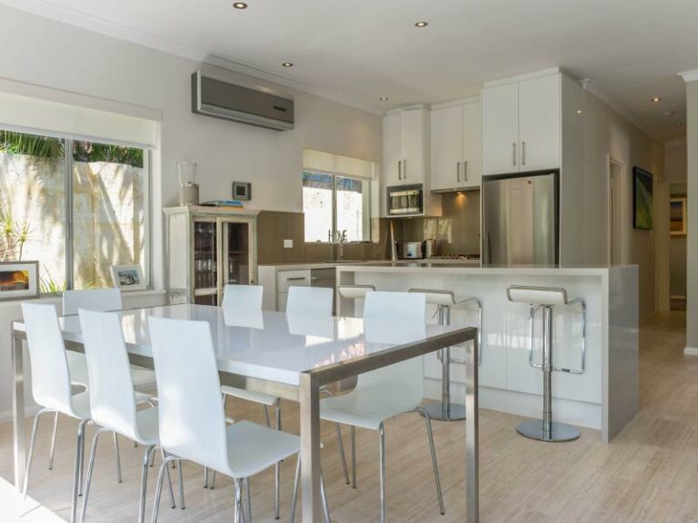 2/2 Chester Road gallery