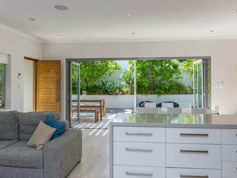 2/2 Chester Road gallery