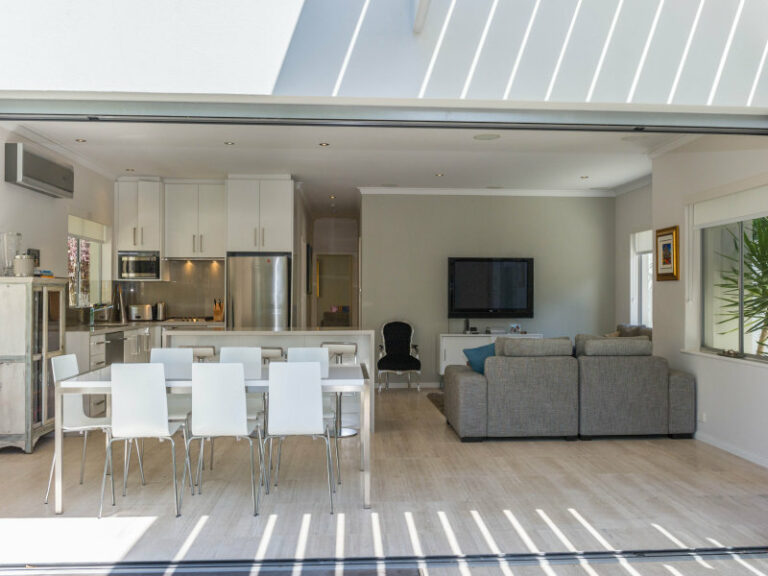 2/2 Chester Road gallery