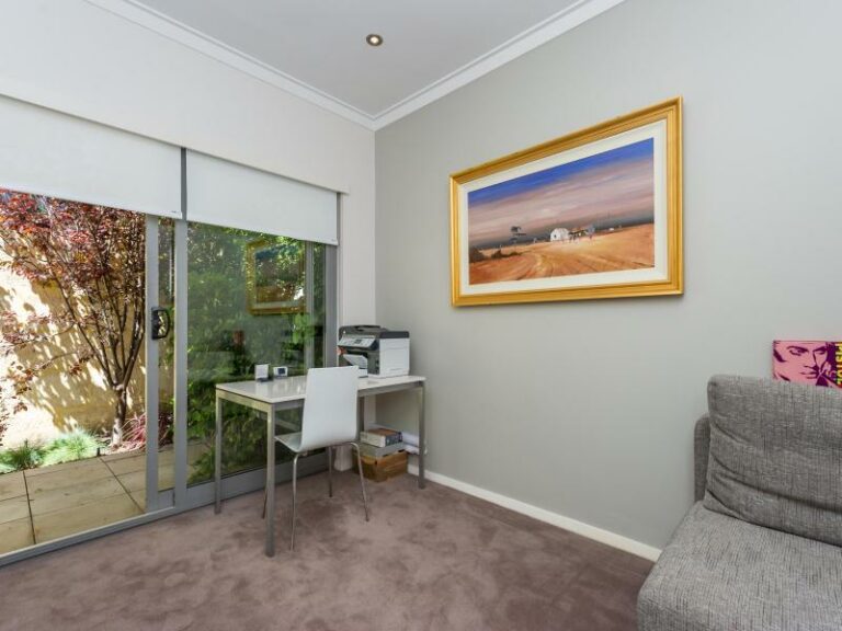 2/2 Chester Road gallery