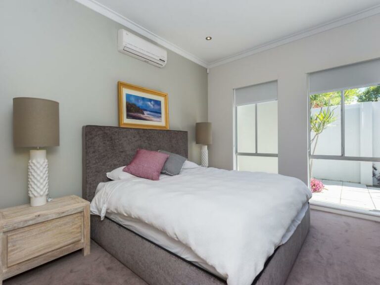 2/2 Chester Road gallery