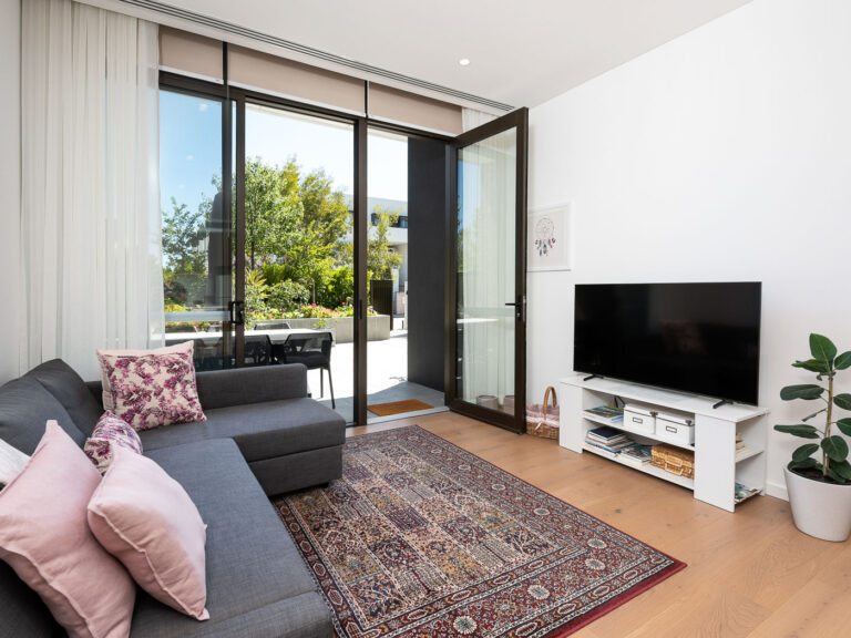 9/16 Tomlinson Blvd gallery