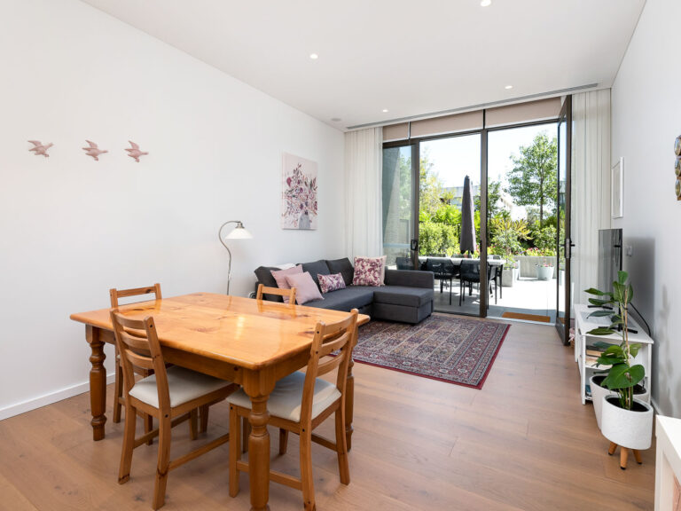 9/16 Tomlinson Blvd gallery