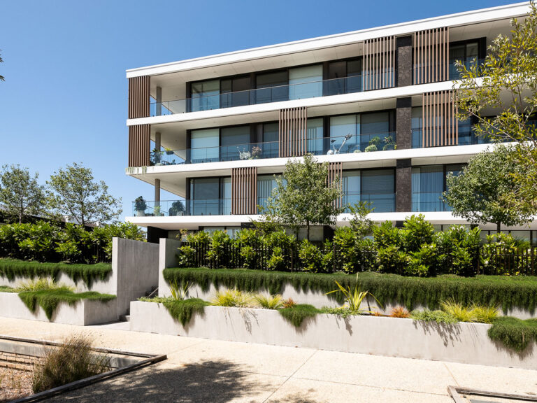 9/16 Tomlinson Blvd gallery