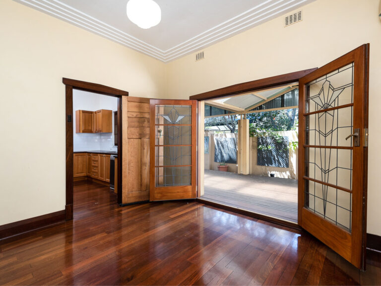 8 Dalgety Street gallery