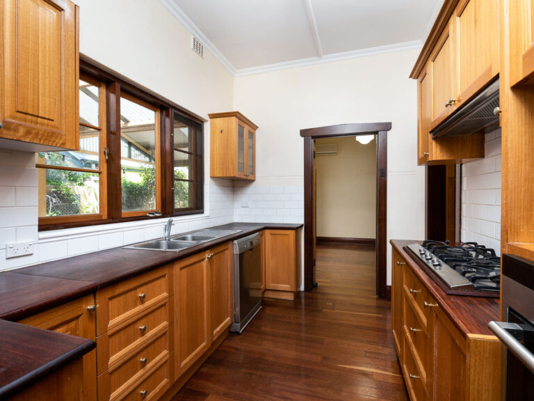 8 Dalgety Street gallery