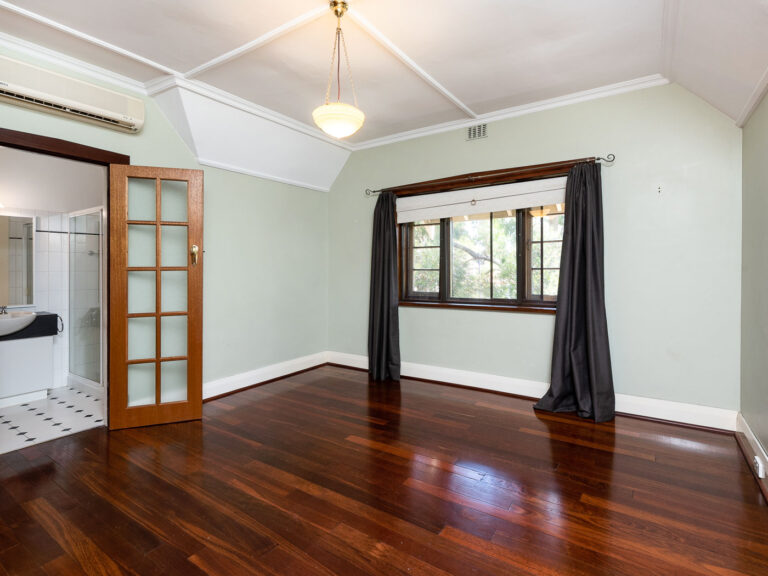 8 Dalgety Street gallery