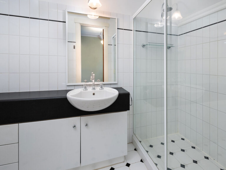 8 Dalgety Street gallery