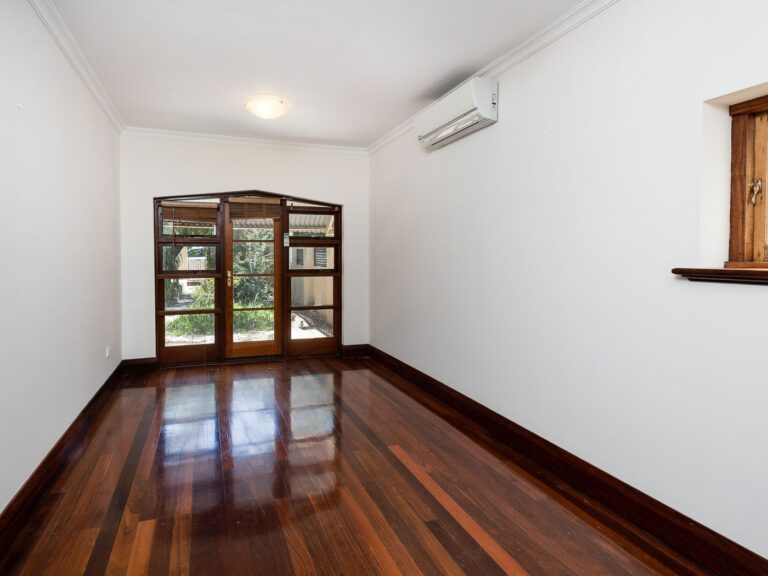 8 Dalgety Street gallery