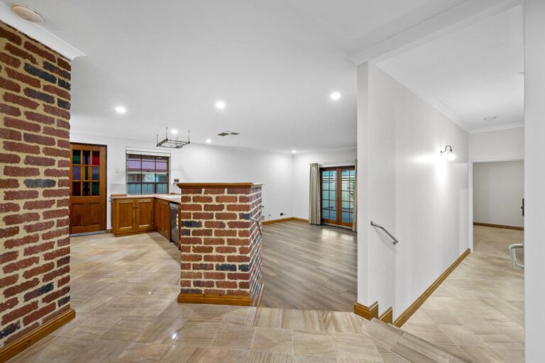 6 Darel Close gallery