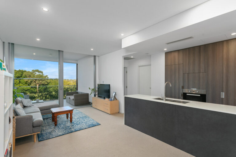 20/2 Milyarm Rise gallery