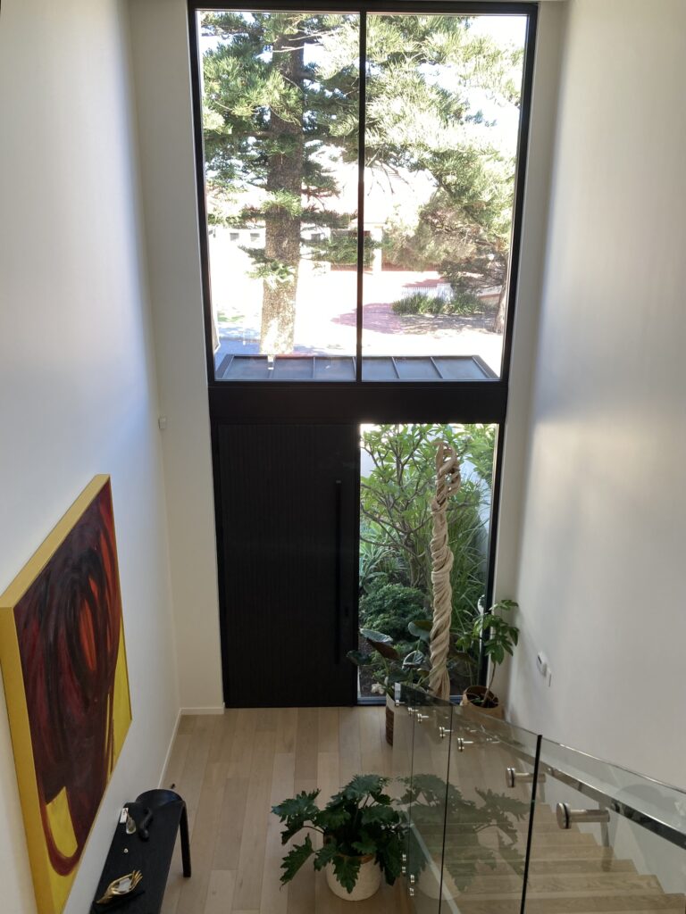 16A Gibney Street gallery