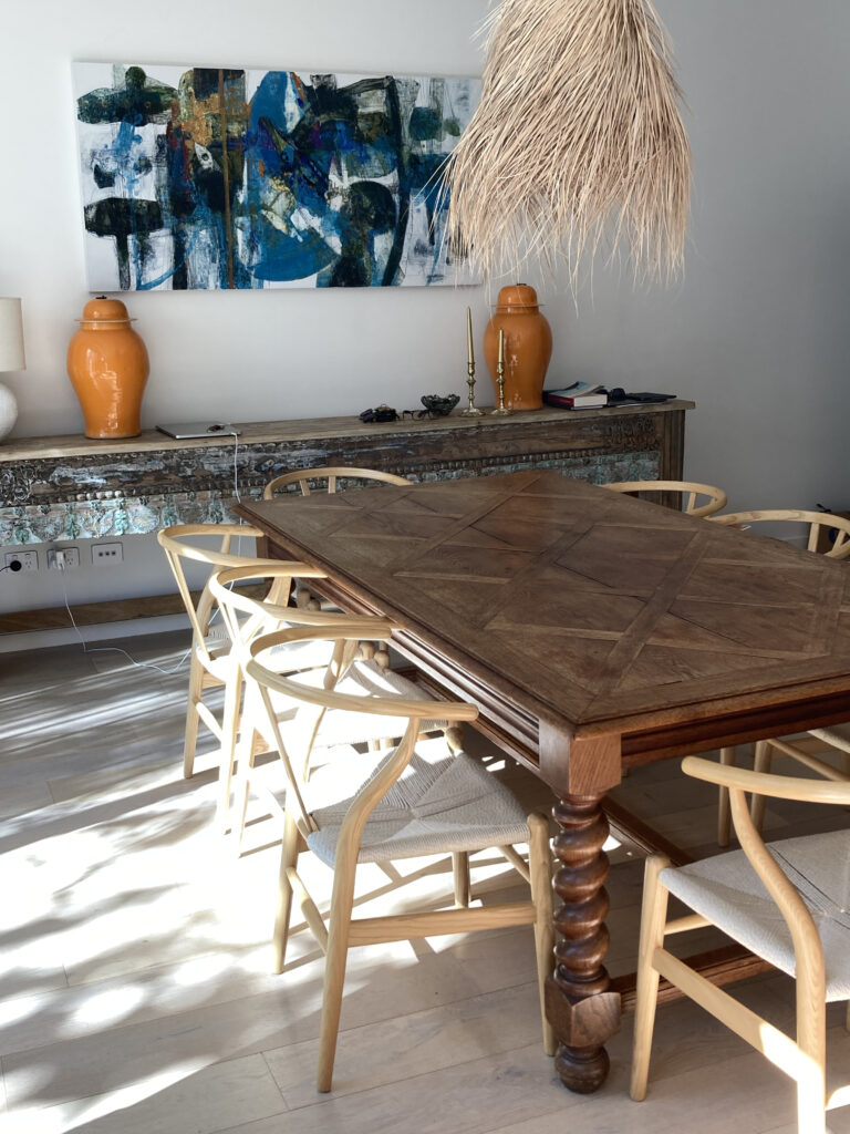 16A Gibney Street gallery