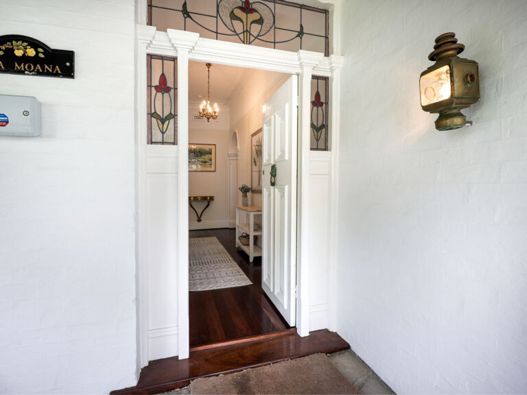 2 Windsor Street gallery