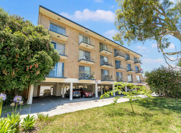 12 / 212 Hampden Road gallery