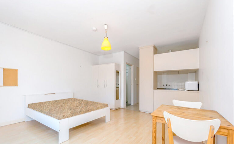 12 / 212 Hampden Road gallery