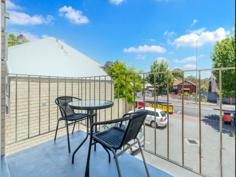 12 / 212 Hampden Road gallery