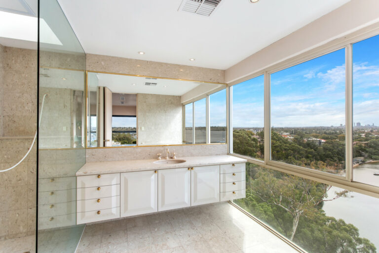 10/2 Bindaring Parade gallery
