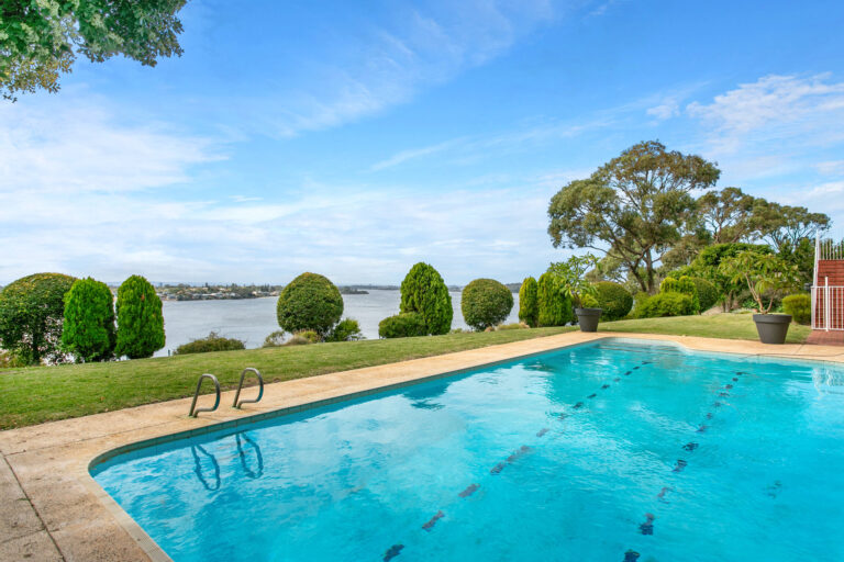 10/2 Bindaring Parade gallery
