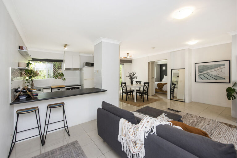 11/4 Waterway Court gallery