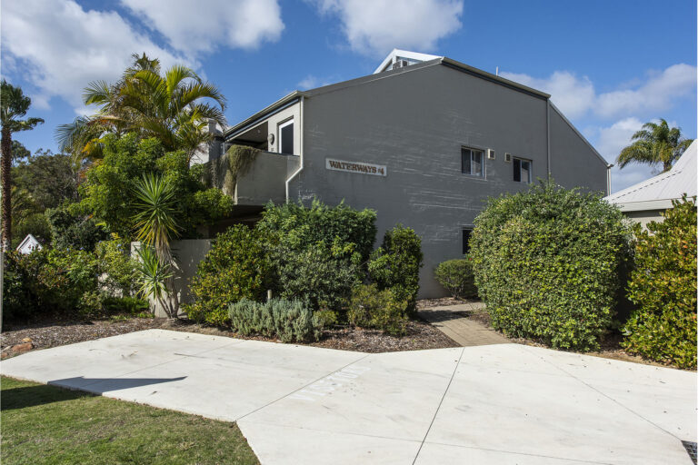 11/4 Waterway Court gallery