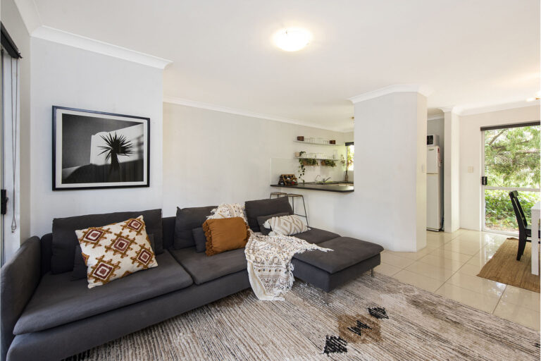 11/4 Waterway Court gallery
