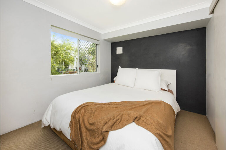 11/4 Waterway Court gallery