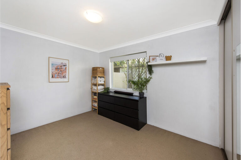 11/4 Waterway Court gallery