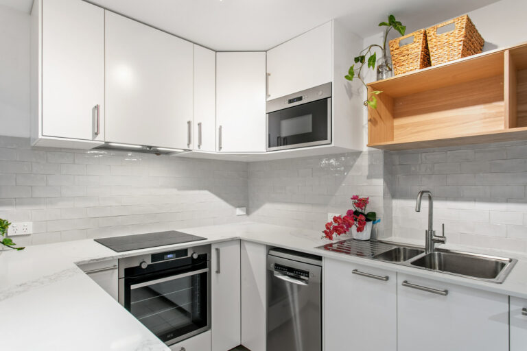 3/152 Marine Parade gallery